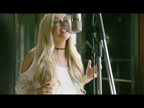 Madeline Merlo - War Paint (Unplugged)