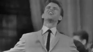 Bobby Rydell - Swingin&#39; School (1960) - Feat. Dick Clark - HD
