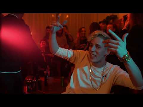 Ciano - Cuando Baila (Video Oficial)