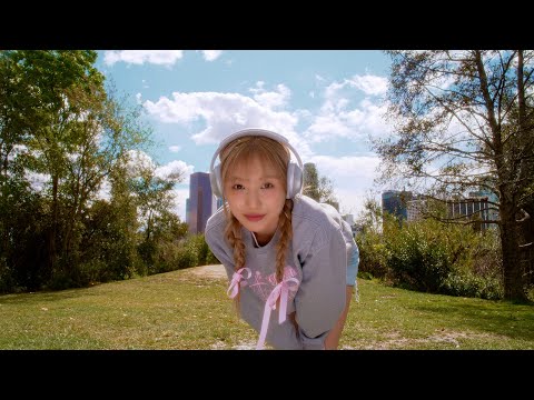 Video thumbnail for 하루 세번 하늘을 봐 (Daydreaming)