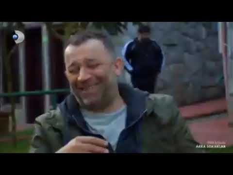 Mesut Hüsnü'ye Deli Şakası yapıyor. | 510.Bölüm