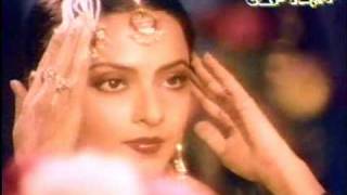 Asha Bhosle singing DIL CHEEZ  KYA HAI.