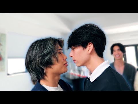 NSB Versuch nicht zu lachen (Schauspielherausforderung)