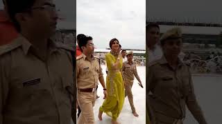 Download lagu #shilpa shetty, #mathura, #vrindavan, #shorts ,#shorts ,#kanha aan vaso, #song, #temple mp3 Download lagu #shilpa shetty, #mathura, #vrindavan, #shorts ,#shorts ,#kanha aan vaso, #song, #temple mp3