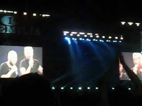 Via-Claudio Baglioni e Giuliano Sangiorgi al Concerto per i terremotati dell'Emilia