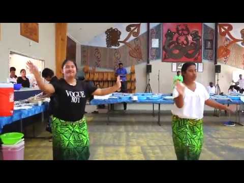 Kiribati – Marakei abau bwa te kan – Betaera Girls 15. Mai 18