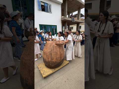 Parte 8 del segundo desfile regional de Carrozas y comparsas en #Guayatá.