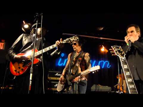 Thumbnail for Joe Louis Wallker, Earl Slick - Eyesight to the Blind - 6/9/15 Iridium - Les Paul Celebration by Joe Louis Walker