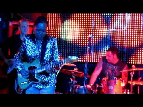 Deborah Coleman "I'm A Woman"