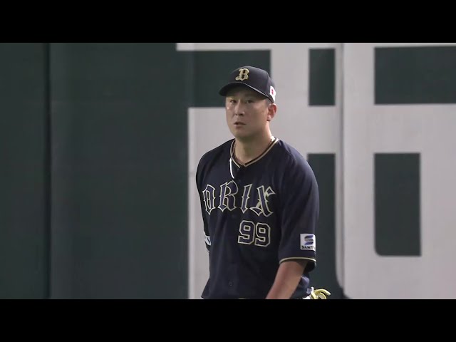 【2回裏】好守には好守を!! バファローズ・杉本裕太郎 ライト線への打球を見事にキャッチ!! 2025年9月22日 福岡ソフトバンクホークス 対 オリックス・バファローズ