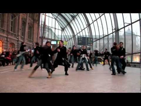 Flashmob Strasbourg - Gare St Valentin 14/02/2012