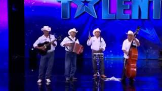 México tiene talento, Norteño canta: have you ever seen the rain.