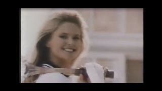 Christie Brinkley Commercial For CoverGirl Makeup - Smokin' HOT!