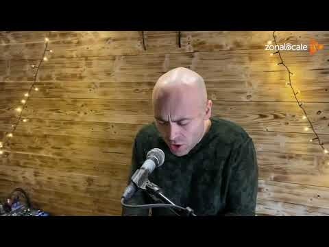 Stefano De Libertis canta La sera dei miracoli di Lucio Dalla