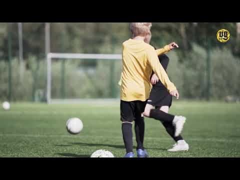 VG-62 Jalkapallo "Meillä kaikilla sykkii keltamusta sydän"