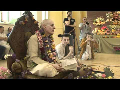 2008.05.18. Initiation Ceremony, HG Sankarshan Das Adhikari - Kaunas, Lithuania