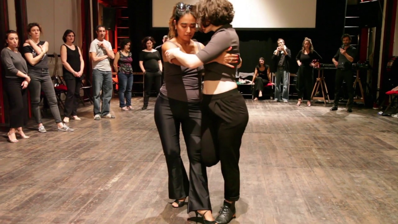 Video thumbnail for Corina Herrera e Inés Muzzopappa - lezione alla MilongaSì