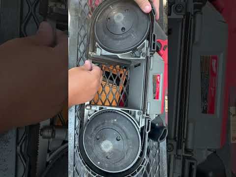 Milwaukee Band saw blade replacement #tools #blade #diy #milwaukee #bandsaw