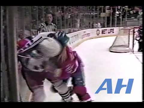 NHL Dec. 17, 1989 Tomas Sandstrom,NYR v Chris Chelios,MTL New York Rangers Montreal Canadiens