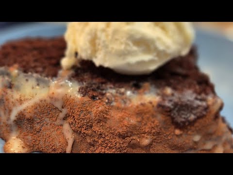 Your family dinner is incomplete without this delicious chocolate cake!