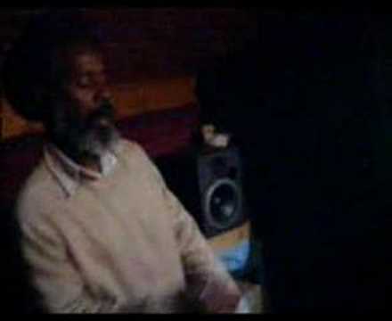WEEDING DUB meets Humble I "Babylon Is Goi" -studio session
