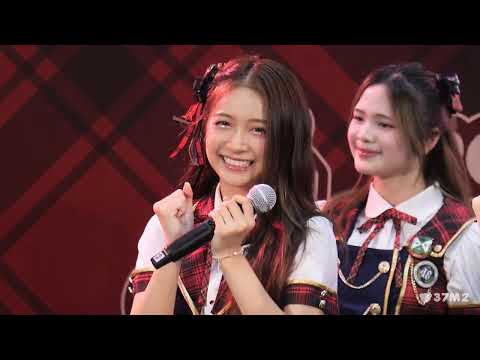 BNK48 Hoop - Aitakatta @ BNK48 13th "Iiwake Maybe" Roadshow Mini Concert [Fancam 4K 60p] 230430