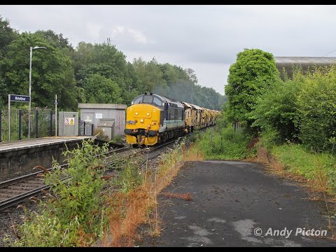 Regional Railways 37425 storms through Micheldever with 6Y03 - 02.08.2021