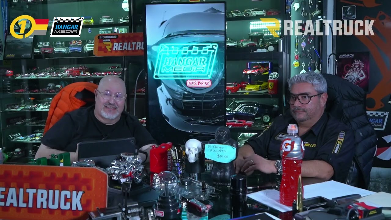 TurboCharlas | CORVETTE E-RAY, ¿el futuro de los deportivos? | Preguntas y más - Kons y Fer Miller