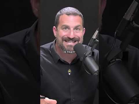 Andrew Huberman explains why most people have MYOPIA 👀🤯