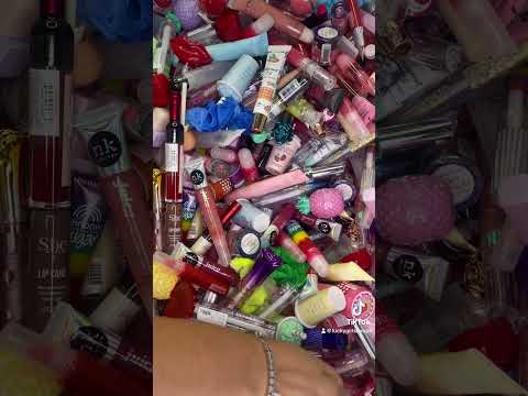 IHRE ZWEITE BESTELLUNG DIESEN MONAT 🤩💖 #shorts #asmr #lipgloss #lippenstift #scoops #befriedigend...