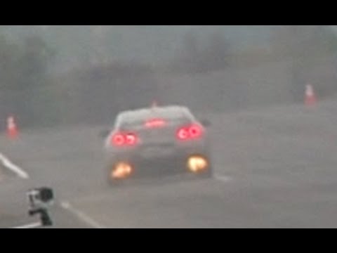 Nissan GTR Switzer P800 - Backfire and Track Action!
