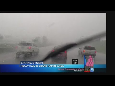 Storm causes brief flooding in GR