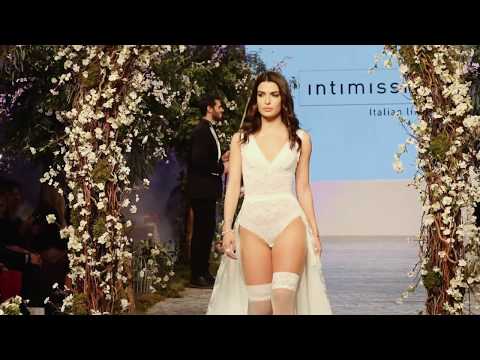 Intimissimi - Yes I Do Catwalk by PANDORA