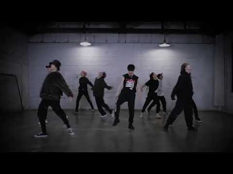 Stray Kids - Double knot X Dreamcatcher - In the Frozen