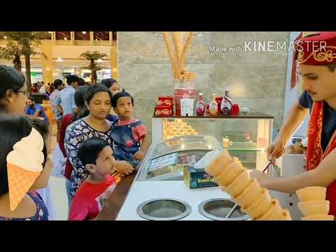 That's How Kids DEFEAT a TURKISH ICE CREAM Man 😜😋   Ice Cream Fun Prank at LuLu Mall, Kochi, India
