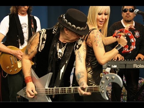 Made in Brazil em "Gasolina" no Estúdio Showlivre 2012