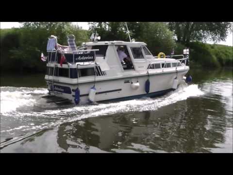 Rhapsody & Artorius Cruising the River Severn