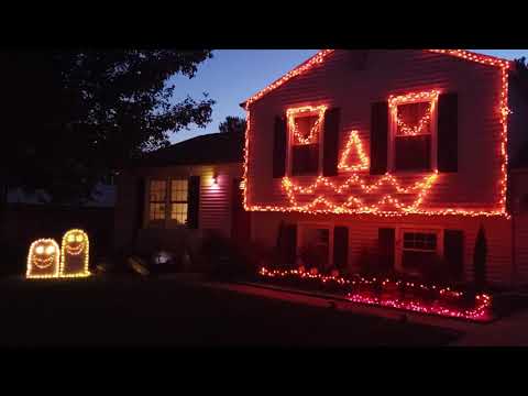 Halloween light show 2019(4)