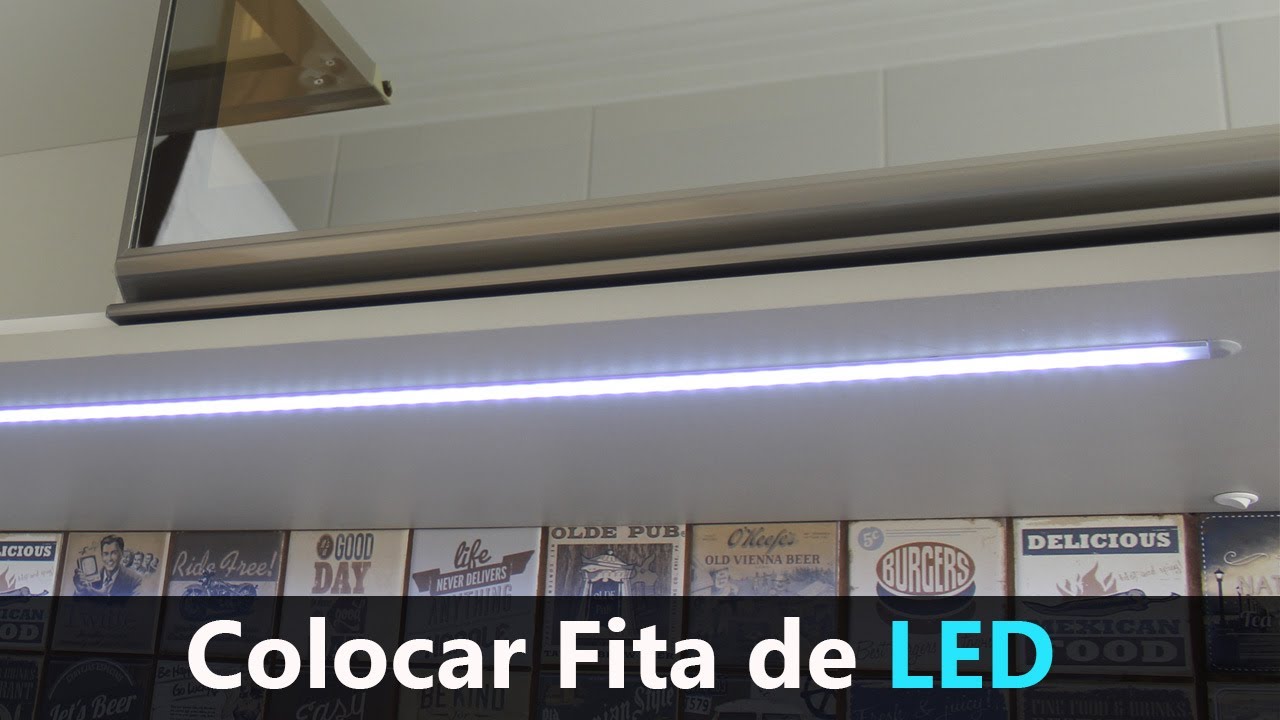 Colocar Fita de LED Embutido com Barra de Perfil HAFELE Colocar Fita de LED Embutido com Barra de Perfil HAFELE