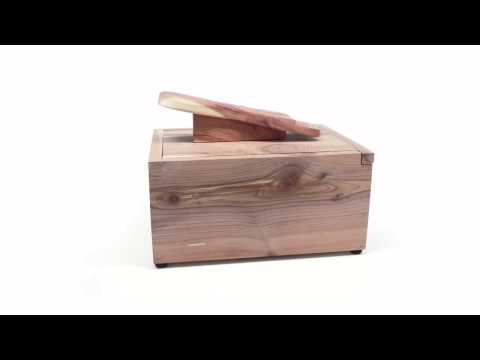 Woodlore Cedar Shoe Valet