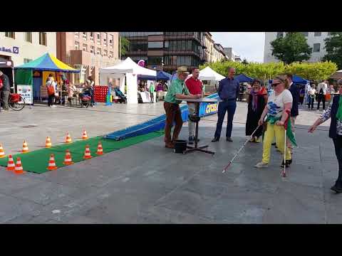 Gespräch über Selbsthilfe beim Selbsthilfetag am 03.09.2022