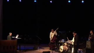 Endless Lawns - Kurt Elling at de Doelen