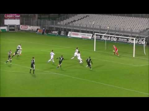 Vannes goalie Jean-Francois Bedenik makes the most incredible triple save from a penalty ever