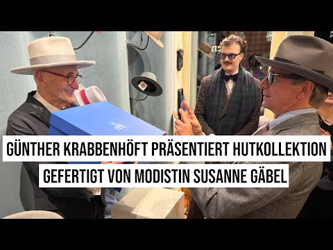 23.10.2025 Berlin Günther Krabbenhöft präsentiert Hutkollektion gefertigt von Modistin Susanne Gäbel
