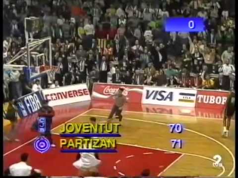 Saletova trojka protiv Huventuda (1992)