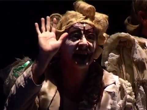 Pinocho Routín  y Pitufo ruido de camiones