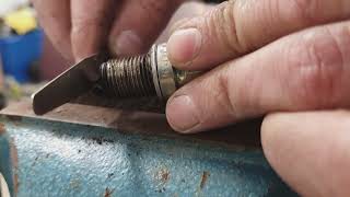 Saab 900 T16 spark plug gap adjustment