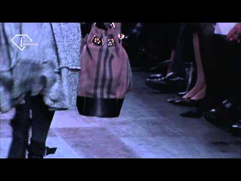 fashiontv | FTV.com - First Look FW09/10 Burberry