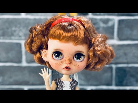 Reviewing The Blythe Doll Magic stand for doll photography/How to pose blythe dolls#blythedoll