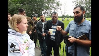 Video: To connect with God, we have to connect with Nature - Subboor Ahmad vs Kiwi Meredith